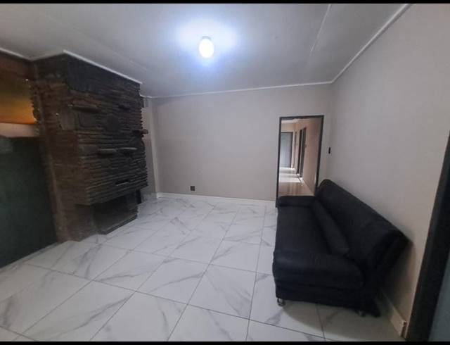 7 BEDROOM HOUSE FOR SALE IN SASOLBURG EXT 5